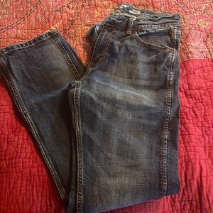 Men’s Wrangle Retro Jeans.  Slim Straight.  31x34. Like New